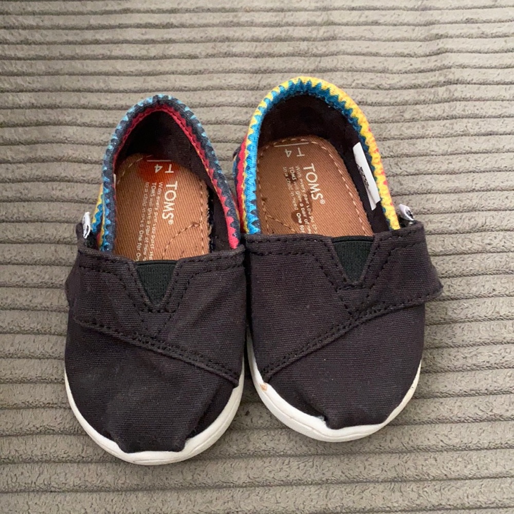 Baby toms